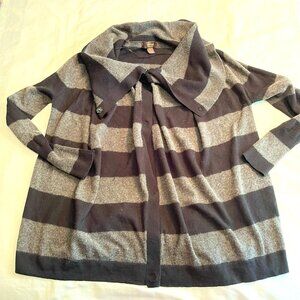 Victor Alfaro Women's wool grey & black topper/sweater/jacket - Large